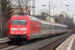 101 120-4 mit IC 119 nach Innsbruck in Bonn-Beuel 16.3.2013