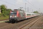 101 110-5 (DB Fernverkehr) mit dem IC 2023 in Richtung Frankfurt (Main) Hbf in Duisburg Schlenk, 12. April 2014