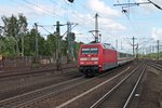 Nachschuss auf ex. MET 101 130-3, als sie am 26.05.2015 mit einem normalen InterCity den Bahnhof von Hamburg Harburg gen Maschen verließ.