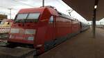 DB 101 005-7 mit 3 Wagen des ÖBB Nightjet am 2.10.2024 in Basel badischer Bahnhof 