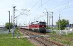 SLRS 232 088-5 mit dem DPE 19915 nach Thale Hbf, am 05.05.2023 bei der Ausfahrt in Erfurt Ost.
Dieser Sonderzug wurde für eine Hochzeit gechartert. 