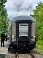 Dieser Silberling war Teil eines Sonderzuges, welcher auf der Ruhrtalstrecke unterwegs war.