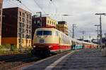 103 245-7 DB mit Rheingold in Düsseldorf Hbf, August 2024.