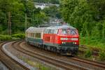 MZE 218 191-5 mit FEK-Rheingold in Wuppertal Sonnborn, am 15.06.2024.