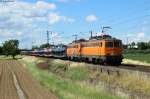 1142 635 und eine Schwestermaschine der Centralbahn northrail ziehen am 15.06.2014 den Autoslaaptrein mit + 84 Richtung Norden (DPF-K 13408 Livorno Central - 's-Hertogenbosch). Aufgenommen bei Weinheim.