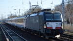 EC 246 aus Warszawa Wschodnia (Polen) mit PKP Intercity spółka z o.o., Warszawa [PL] und  dem MRCE Vectron  X4 E - 626  [NVR-Nummer: 91 80 6193 626-9 D-DISPO] am 14.02.22 Berlin