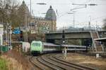 101 005-7  DEVK  DB mit EC9 nach Basel in Wuppertal Steinbeck, Februar 2024.