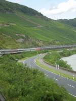 Blick auf den EC 102 in Richtung Kiel Hbf.