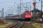 101 117 hat den Eurocity nach Prag bernommen und bringt ihn von Stralsund Richtung Berlin am 04.04.2010