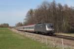 1116 182-7 (ÖBB) mit dem EC 89 in Richtung Verona Porta Nuova in Großkarolinenfeld, 26.