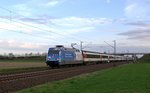 DB Fernverkehr 101 055  Schauinsland Reisen  mit dem aus SBB-Wagen gebildeten EC 9 Hamburg-Altona - Zürich HB (Marl, NI, 04.04.16).