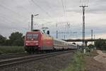 Mit IC 206 (Zürich HB - Frankfurt (Main) Hbf) war am 16.09.2016 die 101 098-2 bei Müllheim (Baden) auf der KBS 703 in Richtung Norden unterwergs.