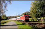 Am 28.10.2019 waren noch Baumaßnahmen auf der Rollbahn in Gang, so dass dieser IC nach Hamburg um 11.48 Uhr mit 101067-7 bei Westerkappeln Velpe zwischen Rheine und Osnabrück unterwegs war.