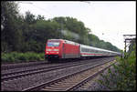 DB 101088-3 fährt hier am 3.9.2006 mit einem Intercity in Richtung Münster durch den Bahnhof Natrup Hagen.