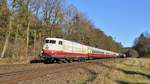 DB Fernverkehr 103 235 mit dem aus historischen IC- und TEE-Wagen gebildeten sonntäglichen IC 2417 Flensburg - Köln Hbf (Vehrte, 25.03.12).