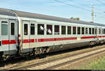 Blick auf einen InterCity-Abteilwagen der 2.