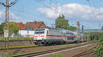 Der IC55 nach Köln Hbf kurz vor der Durchfahrt durch den Bahnhof Bückeburg.