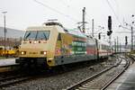 101 088-3  Dampfbahn-Route Sachsen  mit IC2217 in Düsseldorf Hbf, am 04.12.2021.