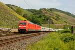 101 117-0 DB mit Intercity am Bopparder Hamm, am 21.05.2023.