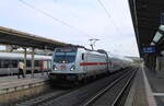 DB 147 587 mit dem IC 2066 von Leipzig Hbf nach Karlsruhe Hbf, am 11.10.2024 in Naumburg (S) Hbf.