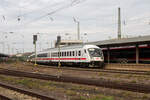 IC 2059 mit 101 057 am Zugschluss in Saarbrücken Hbf (20.10.2021)