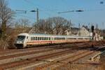 101 039-6  Fahrtziel Natur  DB schiebend mit IC2156 in Wuppertal, März 2025.