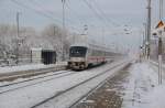 Am 09.01.09 durcheilt ein IC von Berlin kommend den Bahnhof Burgkemnitz.