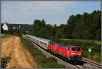 218 456-2 und 218 499-2 ziehen den IC 119 ber die Sdbahn, bei Aulendorf, 22.08.10