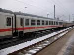 Dieser Wagen war einmal ein InterRegiowagen.Am 12.Januar 2011 war der Bimz 51 80 22-94 199-2 im IC 2213 Binz-Stuttgart eingereiht,als ich ihn in Bergen/Rgen fotografierte.