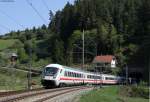 IC 2370  Schwarzwald  (Konstanz-Hamburg HBf) mit Schublok 120 104-5 bei Nubach 22.4.11 Dieser Zug verkehrte mit einer Kp Reserve