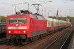 Die Aachener 120 206-8 zieht den IC 2417 von Flensburg nach Kln durch Mlheim Styrum am 25.09.2011