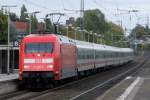 101 120-4 mit IC 132 nach Luxemburg bei der Einfahrt in Recklinghausen 13.10.2012