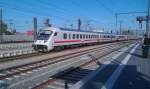 Ein Intercity nach Frankfurt erreicht am 19.10.2012 Erfurt Hbf.