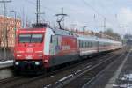 101 080-0 mit IC 1936 nach Kln bei der Einfahrt in Recklinghausen 9.2.2013