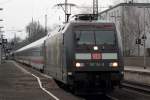 101 141-0 mit IC 2333 nach Norddeich-Mole in Recklinghausen 13.4.2013