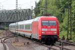 101 090-9 mit IC 2204 nach Emden Außenhafen durchfährt Recklinghausen-Süd 11.5.2015