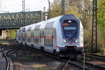 IC 2002 nach Emden Hbf. durchfährt Recklinghausen-Süd Schublok war die 146 572-3 am 15.4.2016