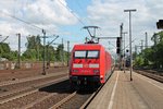 Nachschuss auf 101 074-3, als sie einen InterCity aus dem Harburger Bahnhof gen Maschen raus schob.