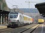 Ein Messzug mit einer Prima 2 am Zugschluss durchfhrt am 27. Mrz 2013 den Bahnhof Kronach in Richtung Pressig.