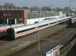 Auch die Wagen vom Metropolitan werden in Berlin Warschauer Strae gereinigt.Am 29.Oktober 2011 stand eine Garnitur im dortigen Werk zur Reinigung.