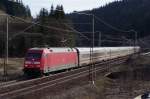 101 131 mit ex Metropolitan am 14.04.2013 bei Frtschendorf.