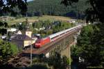 101 126 mit ihrer ex MET Garnitur als ICE am 06.09.2013 in Ludwigsstadt auf der Trogenbachbrcke gen Norden.