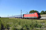 101 008-1 mit dem mogendlichen ÖBB Nightjet unterwegs in Richtung Hamburg bei bestem Sommerwetter.