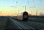 Nachschuss auf den PbZ 2487 von Leipzig Hbf nach Frankfurt(Main)Hbf mit 120 127-6 DB, der in der Dämmerung (bei schlechten Lichtverhältnissen) den Bahnhof Angersdorf auf der Bahnstrecke