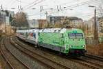 101 005-7  DEVK  & 101 003-2  Design & Bahn  mit Pbz 2495 in Wuppertal, Januar 2022.