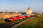 101 082 DB Fernverkehr mit einem PbZ bei Hirschaid Richtung Fürth, 24.04.2021