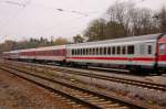 Weiter hinten im PbZ finden sich: ...nach dem IC-Groraumwagen zwei Liegewagen der DB-Nachtzug, sowie ein IC-Abteilwagen 2.Klasse und zu guter letzt ein S-Bahnwagen der Frankenmetropole Nrnberg.