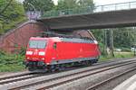 Durchfahrt am Abend des 18.07.2019 von 185 092-4 als Lokzug aus dem Hamburger Hafen durch den Bahnhof von Hamburg Harburg in Richtung Rangierbahnhof Maschen.