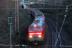 RP 218 488-5 mit RP 218 319-2 und einem Lokzug bestehend aus 155 063,155 036,155 080,155 077,151 108,151 159,151 162 und 151 011 im letzten Licht des Tages auf der Hamm-Osterfelder Strecke in