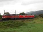 185 009 + 185 213 + 233 264 als Lokzug am 5.9.2009 auf der KBS 350 bei Beulshausen